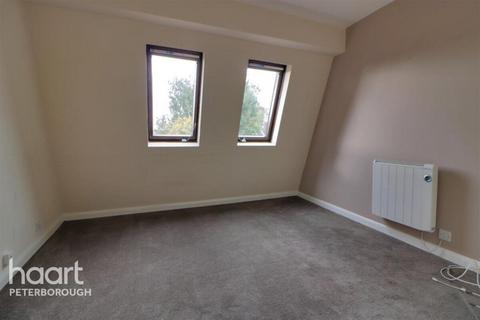 2 bedroom apartment to rent, Fletton Avenue, Peterborough