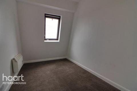 2 bedroom apartment to rent, Fletton Avenue, Peterborough