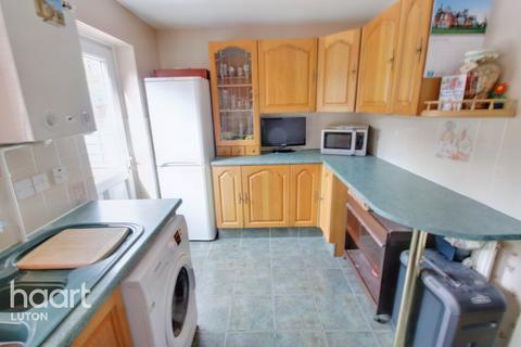 13 Gleneagles Drive, Luton, LU2 7TA