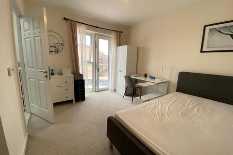 31 Mawson Road, Manchester, M13 9HG