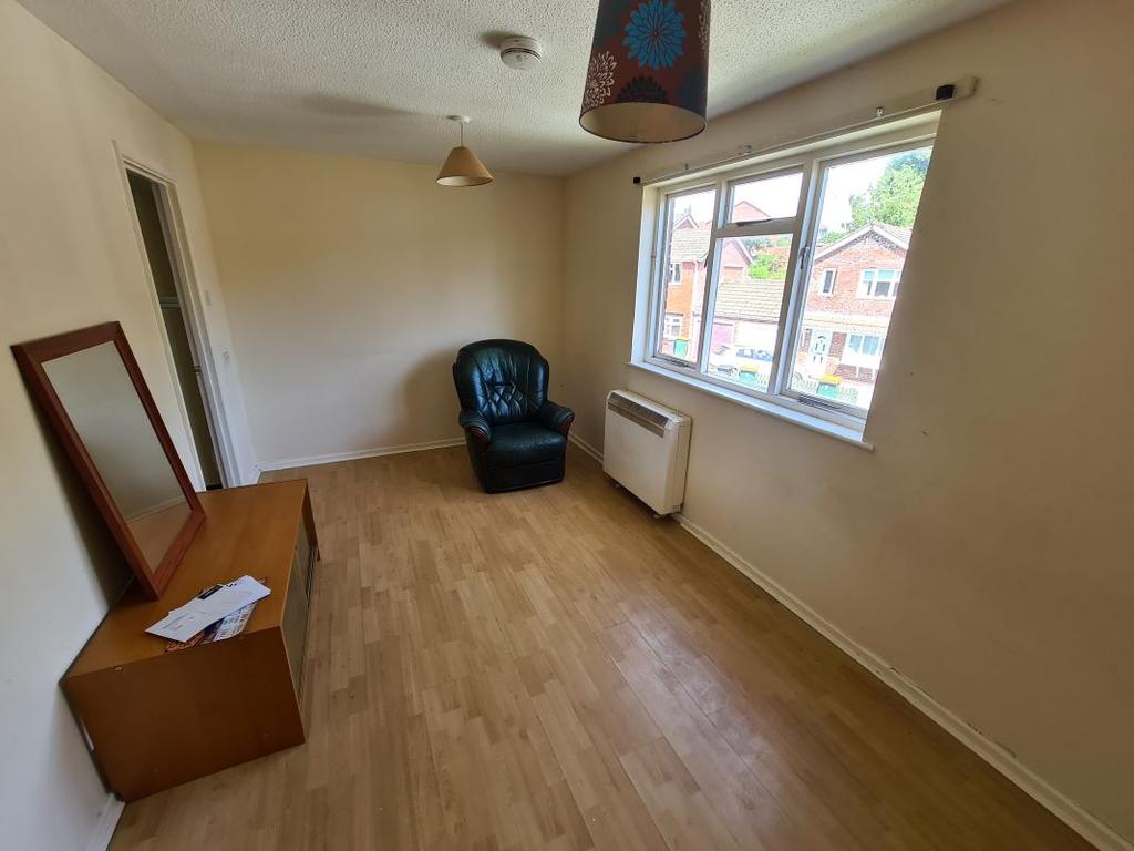 57 St. Brides Gardens, Newport, NP20 3AU Studio £44,500