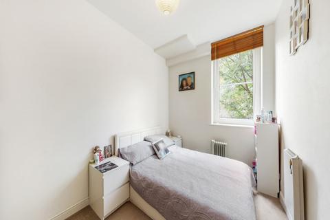 2 bedroom flat to rent, Hartington Road,W13