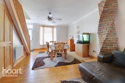 30 Invicta Road, Sheerness, ME12 2AH