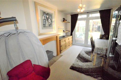 3 bedroom semi-detached house to rent - Northumberland Avenue, Welling, Kent, DA16