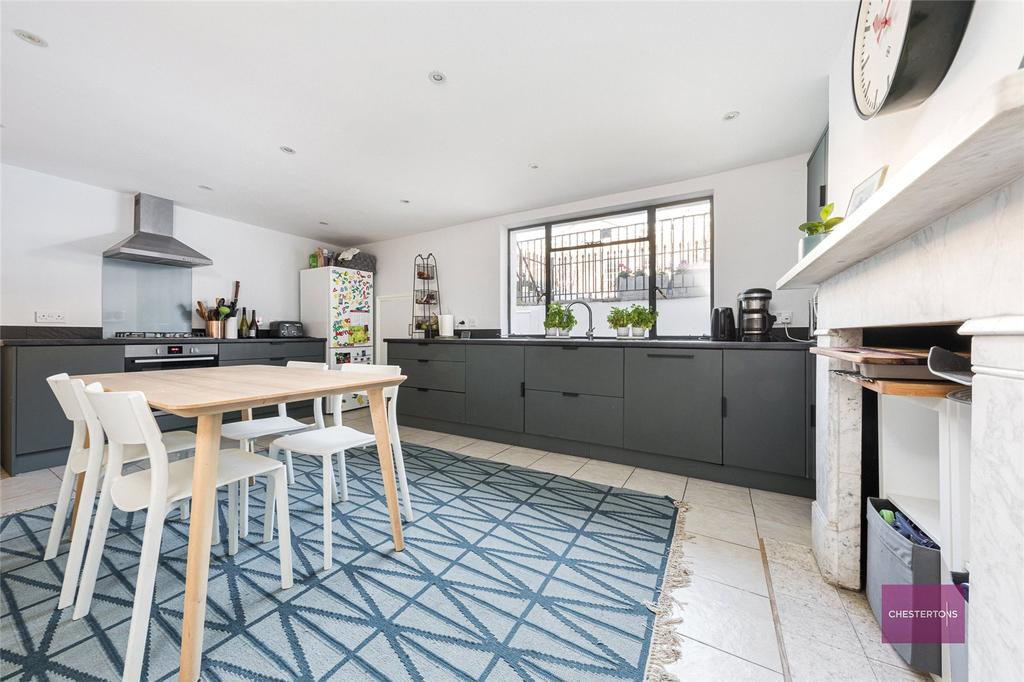 Hemingford Road, London 3 bed terraced house £5,000 pcm (£1,154 pw)