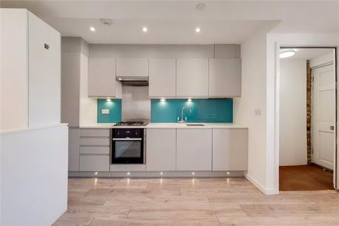 2 bedroom maisonette to rent, Fanthorpe Street, London