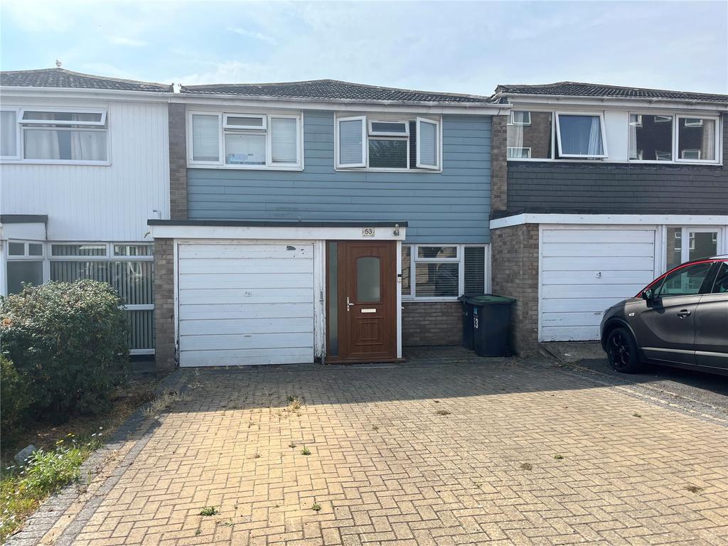 Gale Moor Avenue, Gosport, Hampshire... 4 bed terraced house £300,000