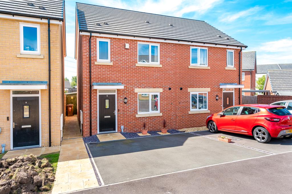 Upton Close, Waterside Village, St Helens, WA9 3 bed semidetached