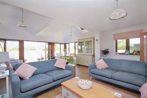 3 bedroom end of terrace house for sale, Kingston, Ringwood, Hampshire, BH24