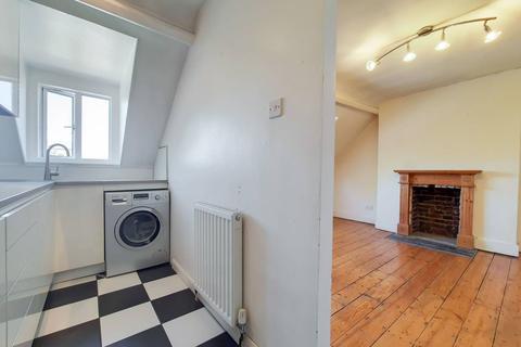 366c Lee High Road, London, SE12 8RS