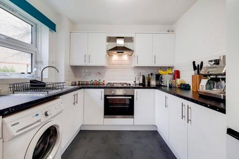 2 bedroom apartment to rent, Weavers Way, London, NW1