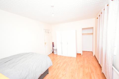 106 Lyon Park Avenue, Wembley, HA0 4EY