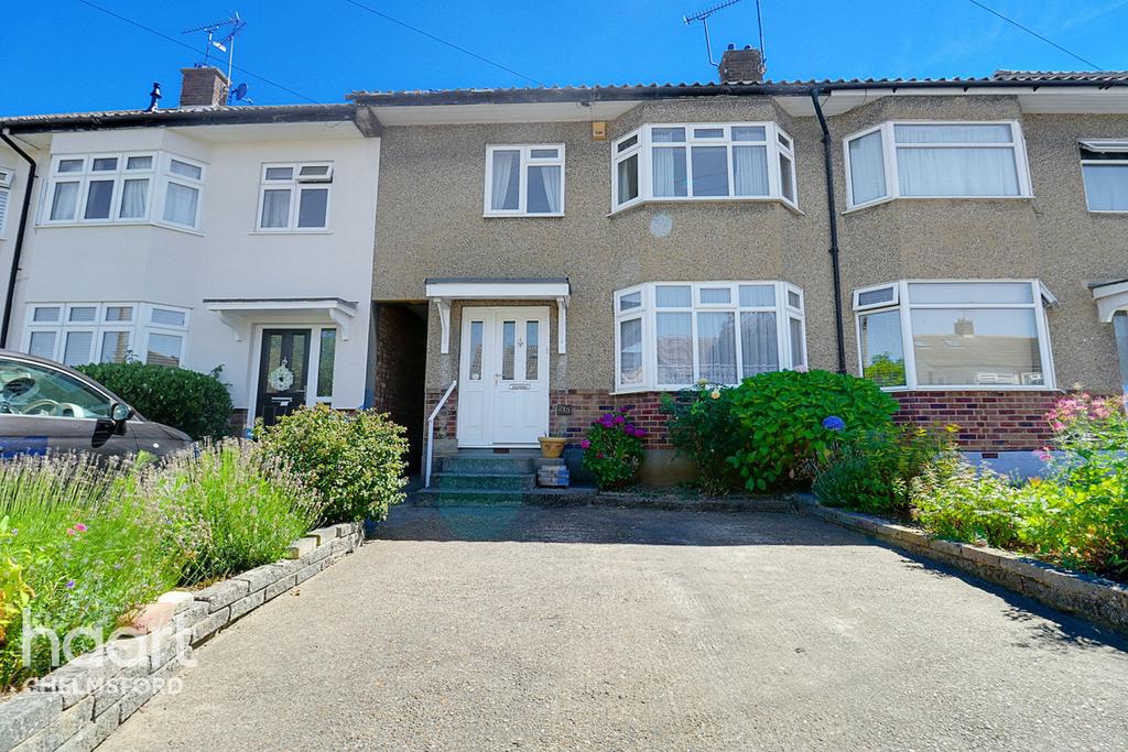 Gloucester Avenue, Chelmsford 3 bed terraced house for sale £375,000