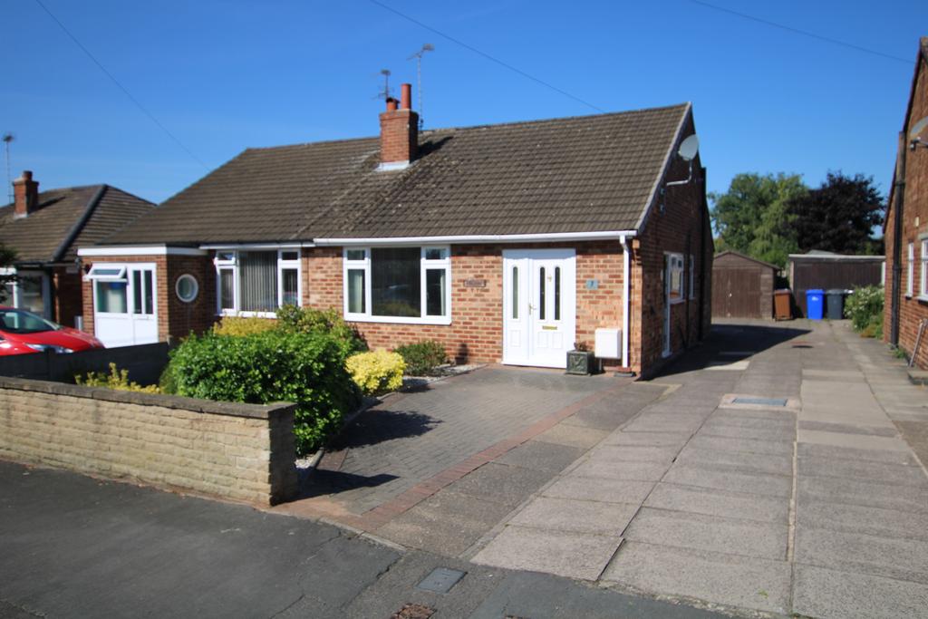 Spring Farm Road, Stapenhill... 2 bed semidetached bungalow £210,000