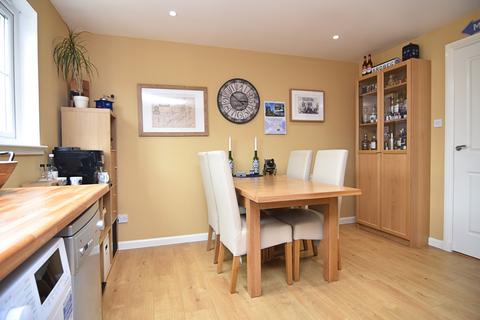 6 Miners Walk, EH22 2AL