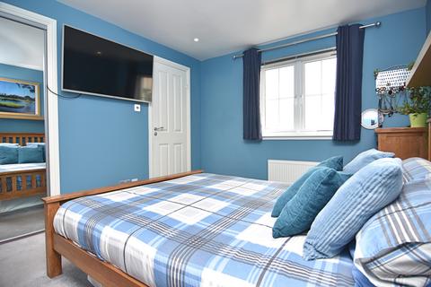 6 Miners Walk, EH22 2AL