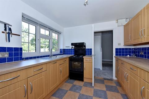 2 bedroom terraced house to rent, Holyport Street, Holyport, Maidenhead, Berkshire, SL6