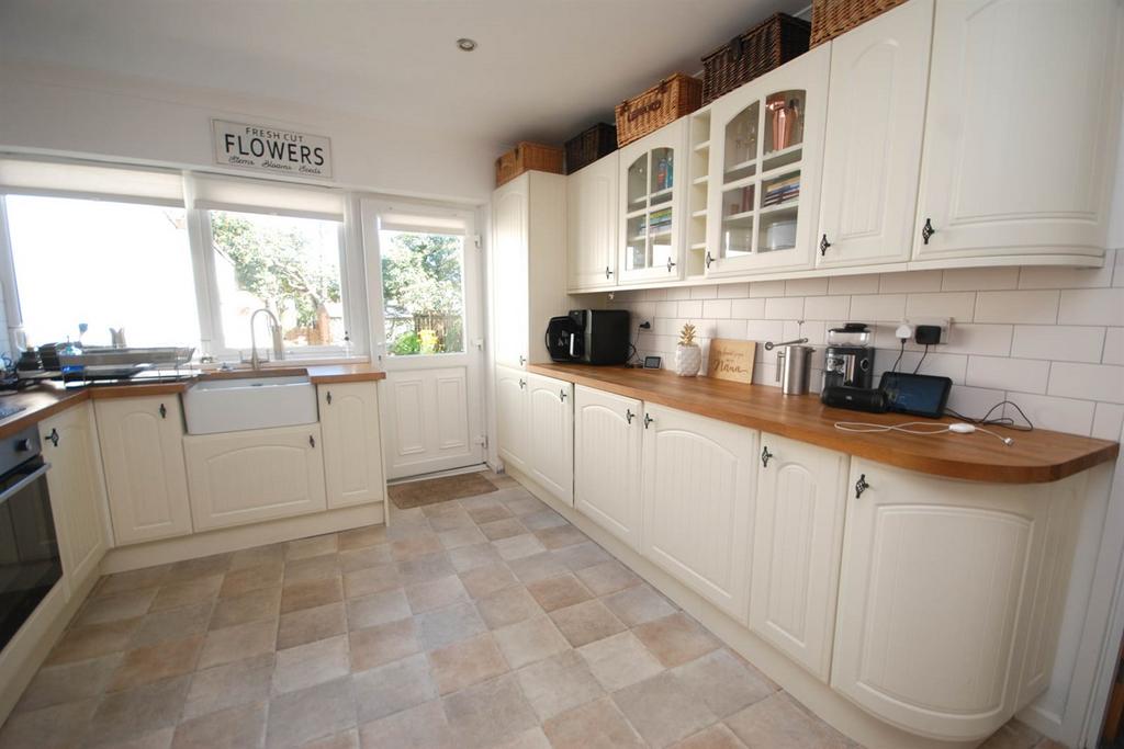 Front Street, East Boldon 2 bed cottage for sale £275,000