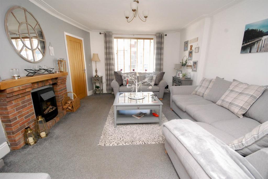 Front Street, East Boldon 2 bed cottage for sale £275,000