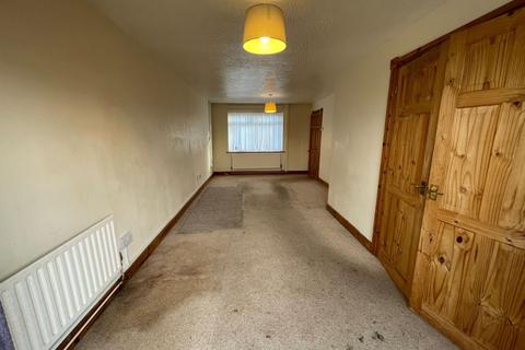 5 Burns Road, Daventry, NN11 9AX