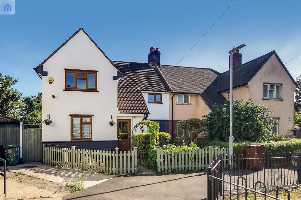 Blake Avenue, Barking, IG11 3 bed property £2,000 pcm (£462 pw)