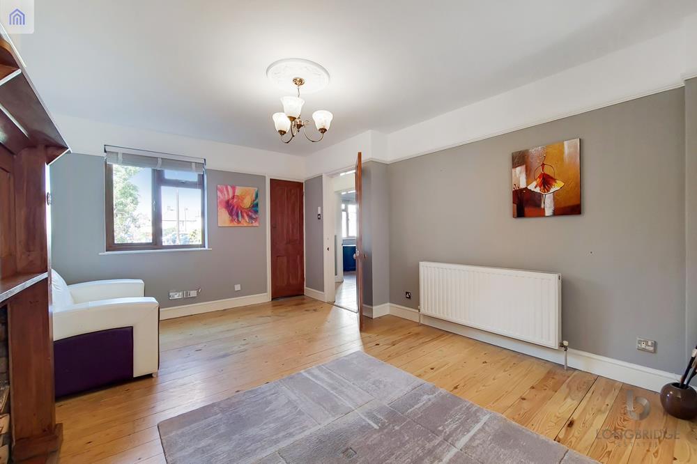Blake Avenue, Barking, IG11 3 bed property £2,000 pcm (£462 pw)