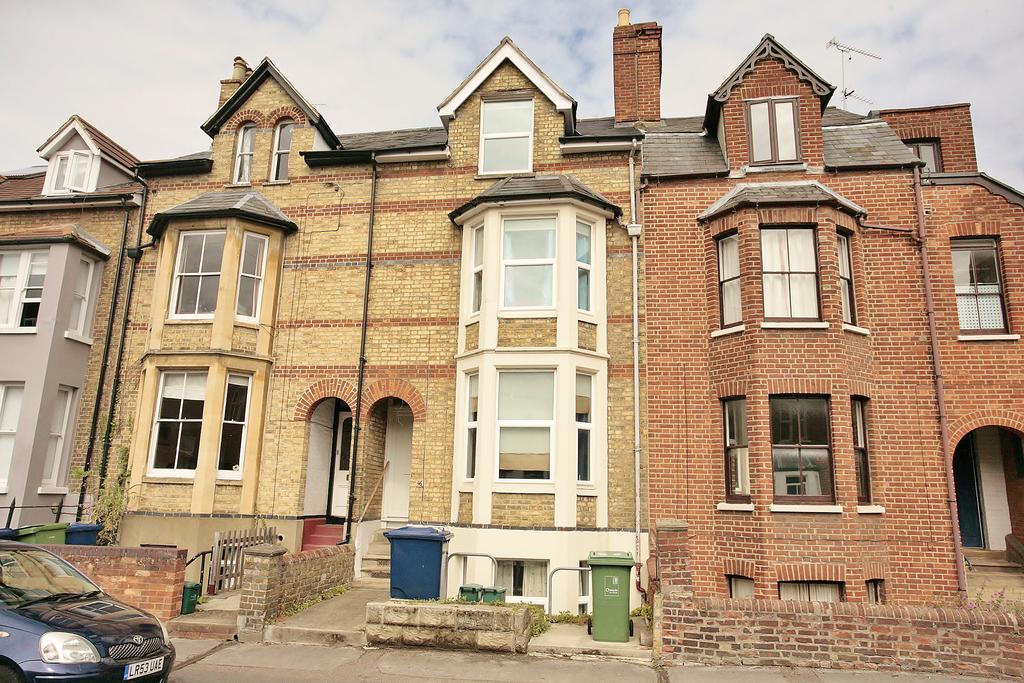 Marston Street, Oxford, Oxfordshire, OX4 7 bed terraced house £3,955