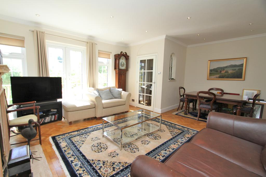 Holywell Close, Eastbourne BN20 2 bed terraced house £760,000