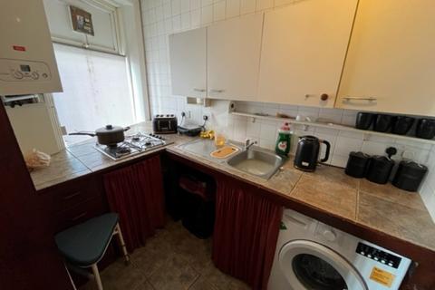 112 Lytham Road, Blackpool, FY1 6DZ