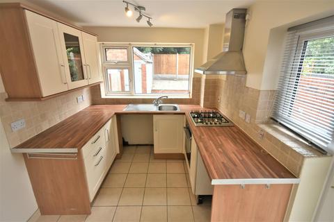 2 bedroom semi-detached house to rent, Gutter Hill, Wrexham, LL14