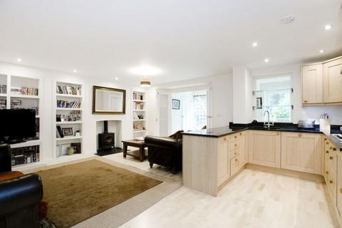 2 bedroom flat to rent, Regents Park Road, Primrose Hill, NW1