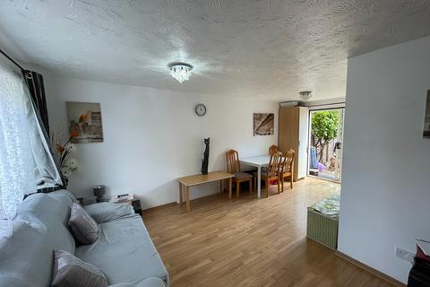 2 bedroom terraced house to rent - Blenheim Way, Watton, IP25