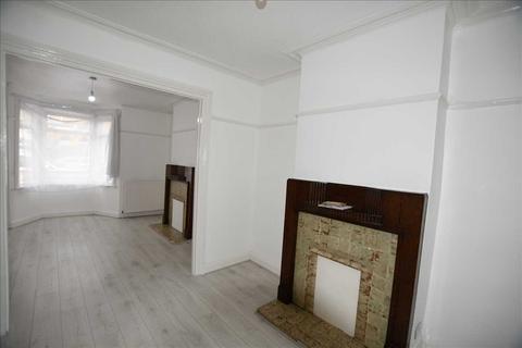 3 bedroom house to rent, Birkbeck Road, London