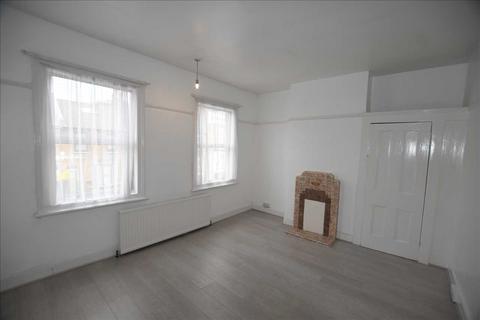 3 bedroom house to rent, Birkbeck Road, London