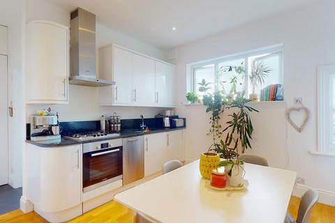 1 bedroom apartment for sale, St Margarets Road, TW1