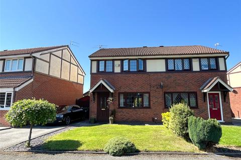 3 bedroom semi-detached house for sale - Camberwell Drive, Ashton-under-Lyne, Greater Manchester, OL7