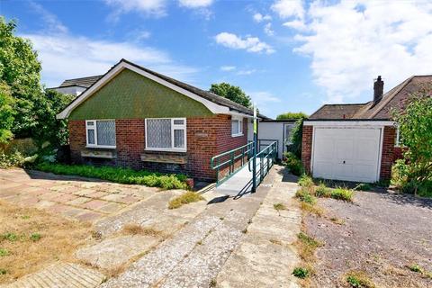2 bedroom detached bungalow for sale - Downland Road, Woodingdean, Brighton, East Sussex