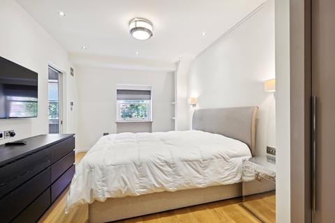 3 bedroom penthouse to rent - North Mews, London, WC1N