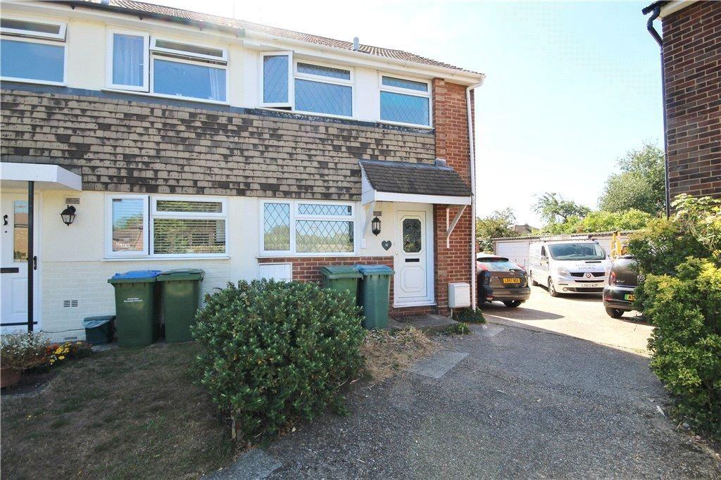 Wilton Gardens, ., WaltononThames... 2 bed terraced house £350,000