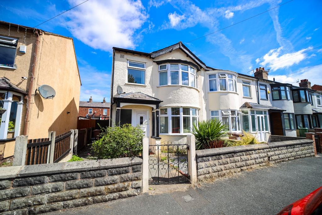 42 Birley Street, Newton Le Willows... 3 bed terraced house £800 pcm (£185 pw)
