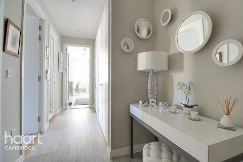 30 Seekings Close, Trumpington, Cambridge, CB2 9DJ