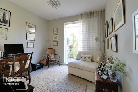 30 Seekings Close, Trumpington, Cambridge, CB2 9DJ