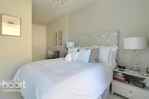 30 Seekings Close, Trumpington, Cambridge, CB2 9DJ