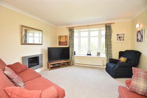 4 bedroom detached house for sale, Mallinson Oval, Harrogate