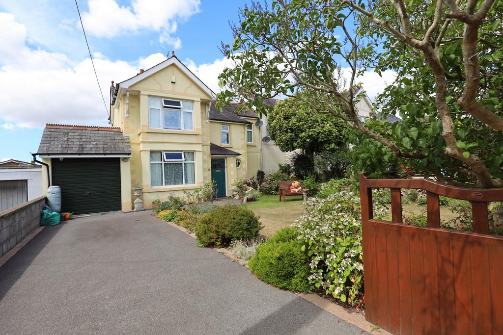 St Athan Road, Cowbridge, Vale of CF71 7EQ 3 bed semi