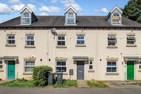 4 bedroom terraced house for sale, Woodland Close, Watnall