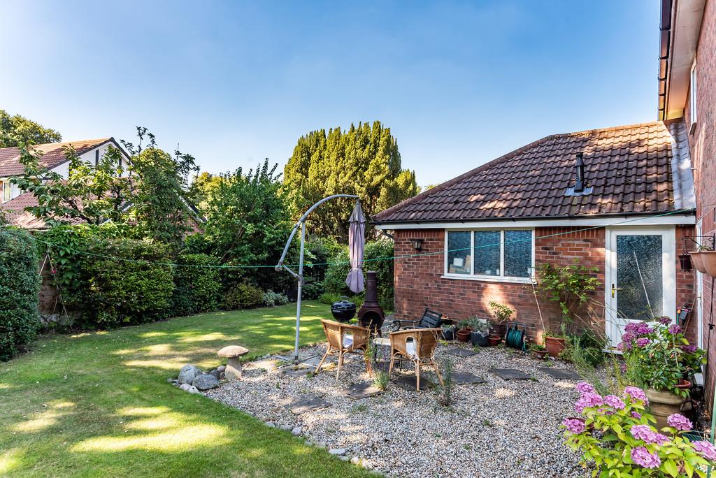 Shepperton Close, Appleton, Warrington 4 bed detached house £475,000