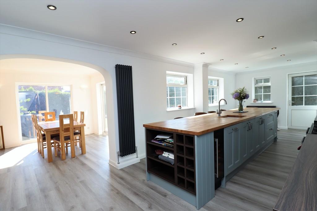 Manor Drive, Sudbrooke 4 bed detached house £430,000