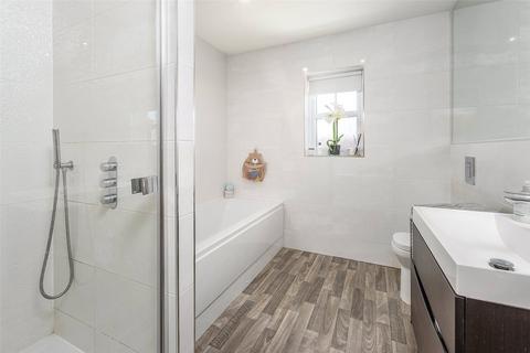 9 Applecross Grove, Wynyard, Billingham, TS22 5FF
