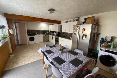 116 Beambridge, Basildon, SS13 3NE